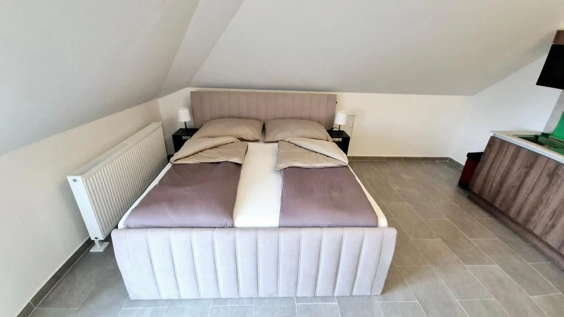 Moderne Apartments Mit Klima, Perfekter Anbindung Ins Zentrum Und Kostenlose Parkplaetze! Vienna