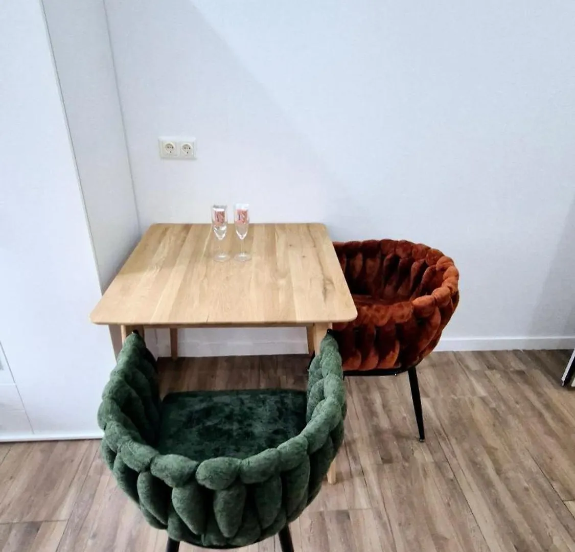 Moderne Apartments Mit Klima, Perfekter Anbindung Ins Zentrum Und Kostenlose Parkplaetze! Vienna