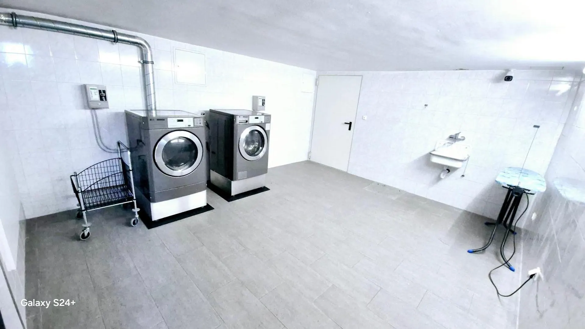 Moderne Apartments Mit Klima, Perfekter Anbindung Ins Zentrum Und Kostenlose Parkplaetze! Vídeň
