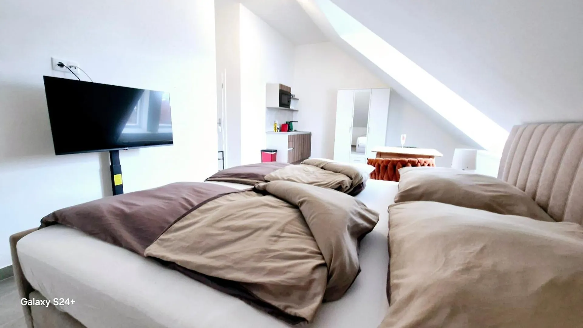 Moderne Apartments Mit Klima, Perfekter Anbindung Ins Zentrum Und Kostenlose Parkplaetze! Vídeň 0*,