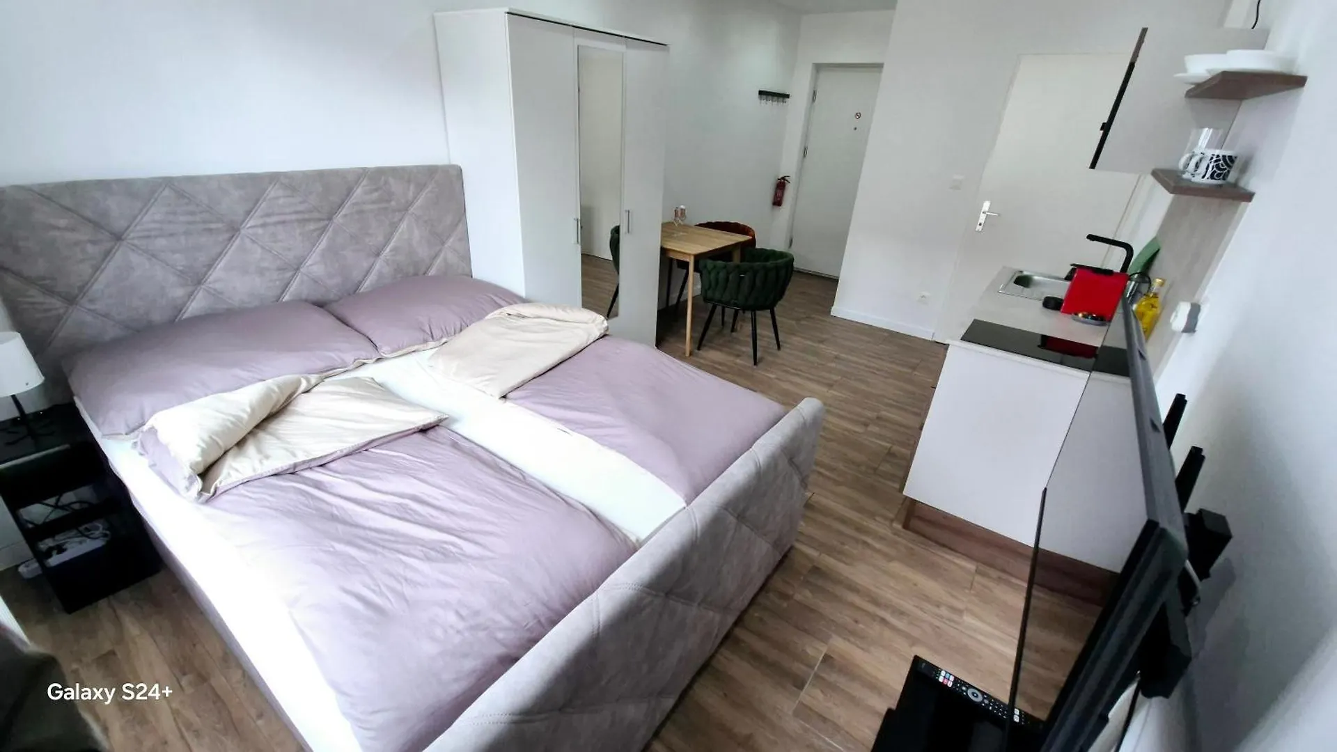 Moderne Apartments Mit Klima, Perfekter Anbindung Ins Zentrum Und Kostenlose Parkplaetze! Vídeň